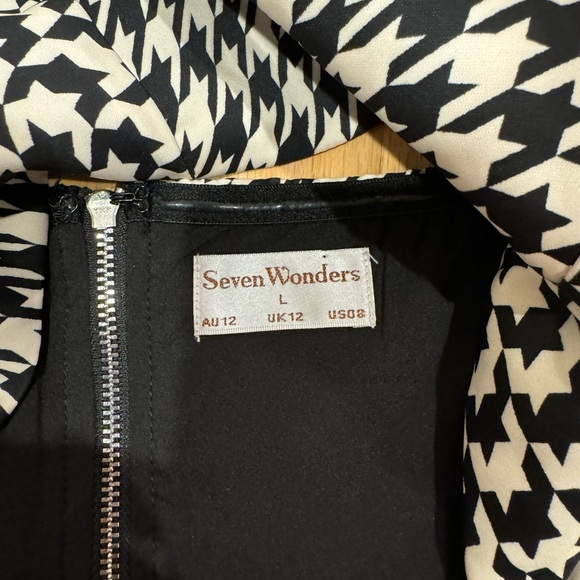 Seven Wonders strapless scarf top size L - Picture 3 of 3